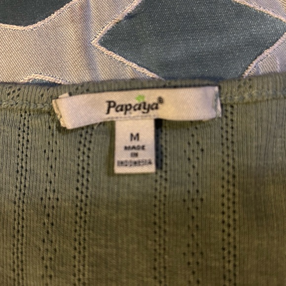 Cute Fall top :) - Picture 3 of 3